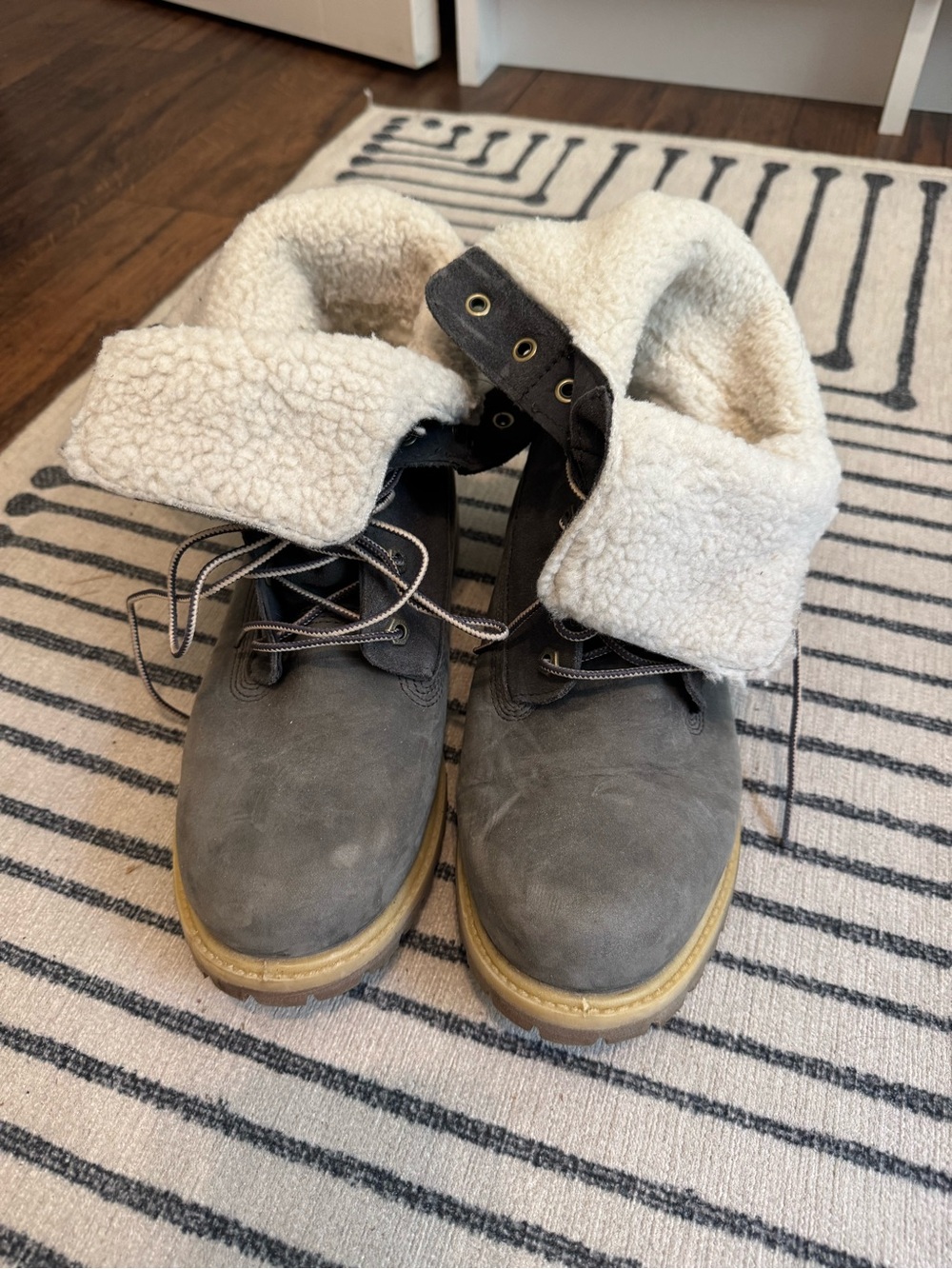 Timberland Faux-Shearling Fold-Down Winter Boots - Gray & Cream